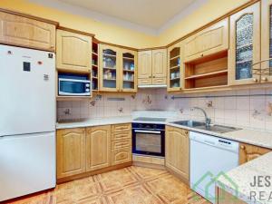 Prodej bytu 2+1, Javorník, Míru, 88 m2