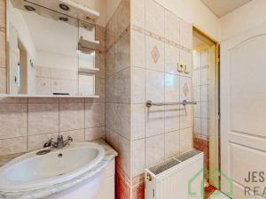 Prodej bytu 2+1, Javorník, Míru, 88 m2