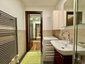 Pronájem bytu 1+kk, Praha - Nusle, K sídlišti, 42 m2