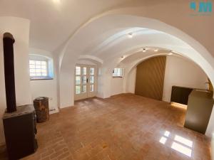 Pronájem obchodního prostoru, Telč, náměstí Zachariáše z Hradce, 31 m2