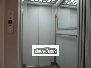 Pronájem komerční nemovitosti, Kroměříž, náměstí Míru, 20 m2