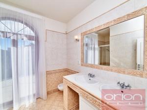 Pronájem rodinného domu, Praha - Nebušice, Nebušická, 243 m2