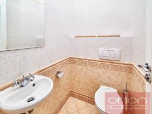 Pronájem rodinného domu, Praha - Nebušice, Nebušická, 243 m2