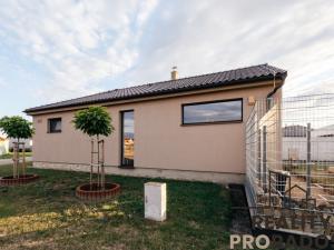 Prodej rodinného domu, Hrušky, Na zahajce, 106 m2