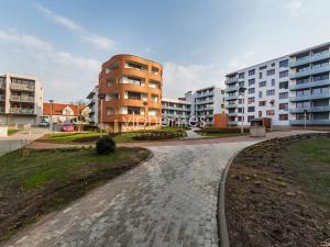 Pronájem bytu 3+kk, Praha - Kobylisy, Čumpelíkova, 82 m2