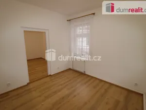 Pronájem bytu 2+1, Jáchymov, náměstí Republiky, 55 m2