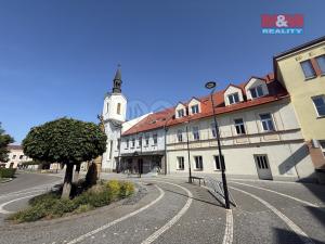 Prodej bytu 3+kk, Třebechovice pod Orebem, Masarykovo náměstí, 68 m2