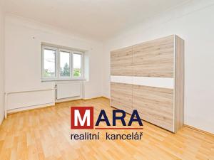 Prodej vícegeneračního domu, Dolany, 250 m2