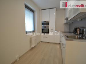 Pronájem bytu 3+kk, Praha - Žižkov, Lupáčova, 80 m2