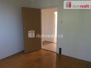 Pronájem bytu 2+1, Zlín - Malenovice, třída Svobody, 58 m2