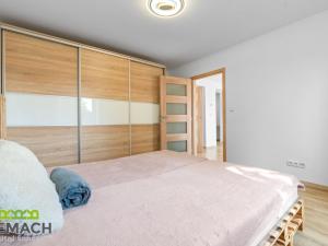 Pronájem bytu 2+1, Staré Město, Zerzavice, 61 m2