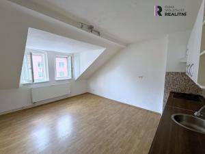 Pronájem bytu 3+kk, Karlovy Vary - Rybáře, Nákladní, 72 m2