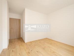 Prodej bytu 3+kk, Líšťany - Hunčice, 74 m2