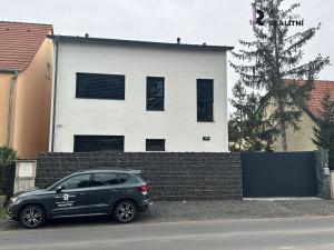 Pronájem bytu 1+kk, Žatec, Lounská, 33 m2