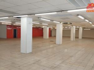 Pronájem obchodního prostoru, Náchod, Karlovo náměstí, 500 m2