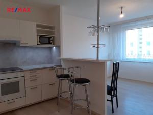 Pronájem bytu 2+kk, Praha - Hlubočepy, Werichova, 41 m2