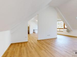 Prodej bytu 2+kk, Třebíč - Vnitřní Město, Karlovo nám., 116 m2