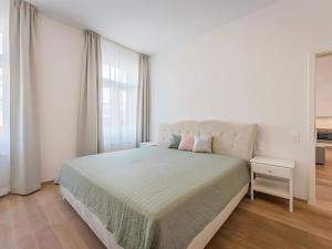 Pronájem bytu 3+kk, Praha - Nové Město, Jungmannova, 103 m2