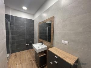 Prodej bytu 3+kk, Třebíč - Vnitřní Město, Karlovo nám., 81 m2