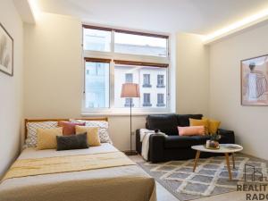 Prodej atypického bytu, Třebíč - Vnitřní Město, Karlovo nám., 189 m2