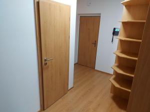 Pronájem bytu 2+kk, Praha - Hostivař, Fojtova, 49 m2