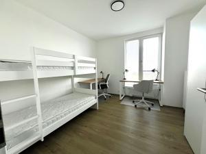 Pronájem bytu 3+kk, Praha - Prosek, Litoměřická, 77 m2