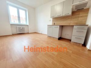 Pronájem bytu 1+kk, Havířov - Město, Hlavní třída, 21 m2