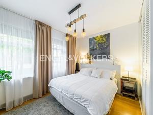 Pronájem bytu 2+kk, Praha - Smíchov, U Okrouhlíku, 72 m2