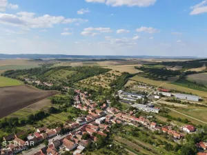 Prodej komerčního pozemku, Němčany, 9887 m2