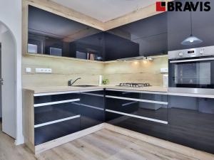 Pronájem bytu 1+1, Rosice, Kaštanová, 44 m2