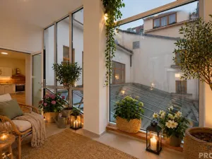 Prodej bytu 2+kk, Třebíč - Vnitřní Město, Karlovo nám., 80 m2
