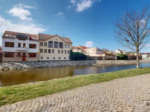 Prodej bytu 2+kk, Třebíč - Vnitřní Město, Karlovo nám., 80 m2