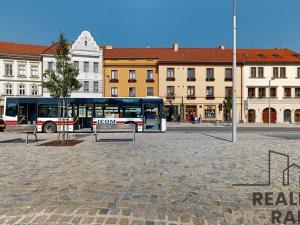 Prodej bytu 3+kk, Třebíč - Vnitřní Město, Karlovo nám., 80 m2