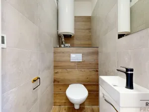 Prodej bytu 3+kk, Třebíč - Vnitřní Město, Karlovo nám., 80 m2