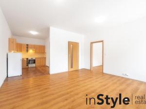 Pronájem bytu 2+kk, Bzenec, náměstí Svobody, 62 m2