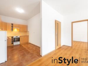 Pronájem bytu 2+kk, Bzenec, náměstí Svobody, 62 m2