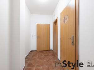 Pronájem bytu 2+kk, Bzenec, náměstí Svobody, 62 m2