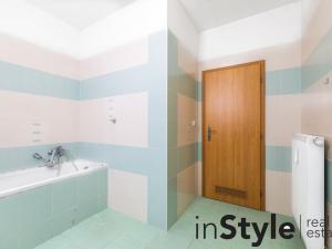 Pronájem bytu 2+kk, Bzenec, náměstí Svobody, 62 m2