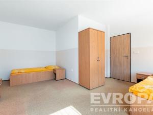 Prodej ubytování, Černíkovice, 260 m2