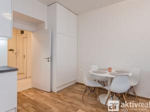 Prodej bytu 3+kk, Praha - Libeň, Lihovarská, 57 m2