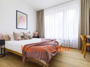 Pronájem bytu 2+kk, Praha - Holešovice, U Pergamenky, 57 m2