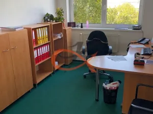 Pronájem kanceláře, Valašské Meziříčí, Jiráskova, 67 m2