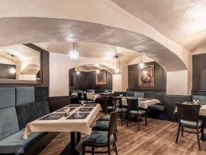 Pronájem restaurace, Praha - Smíchov, náměstí 14. října, 514 m2