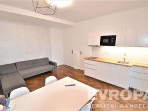 Prodej bytu 4+kk, Praha - Nové Město, Lannova, 100 m2