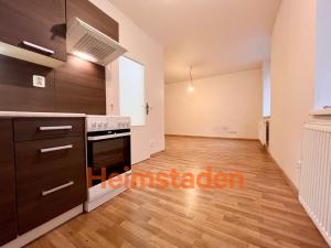 Pronájem bytu 1+kk, Ostrava - Poruba, náměstí Boženy Němcové, 26 m2