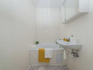 Prodej bytu 2+kk, Praha - Hloubětín, Slévačská, 41 m2