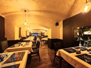 Pronájem restaurace, Praha - Smíchov, náměstí 14. října, 514 m2