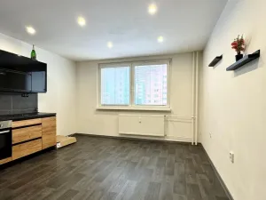 Pronájem bytu 2+kk, Česká Lípa, Hradecká, 43 m2