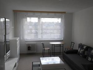 Pronájem bytu 1+kk, Příbram, Brodská, 32 m2