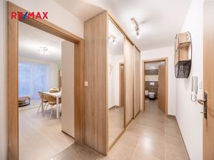 Prodej bytu 2+kk, Hostivice, Pšeničná, 53 m2